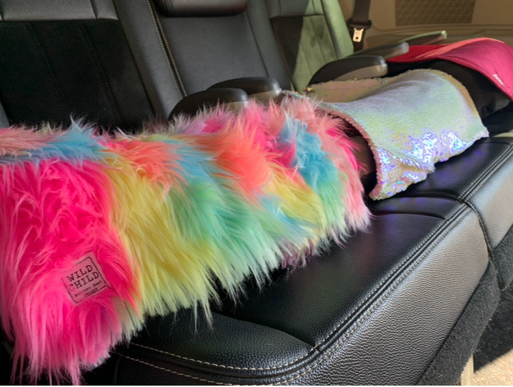 🦄 Unicorn Rainbow Husky Faux Fur Booster Seat Cover