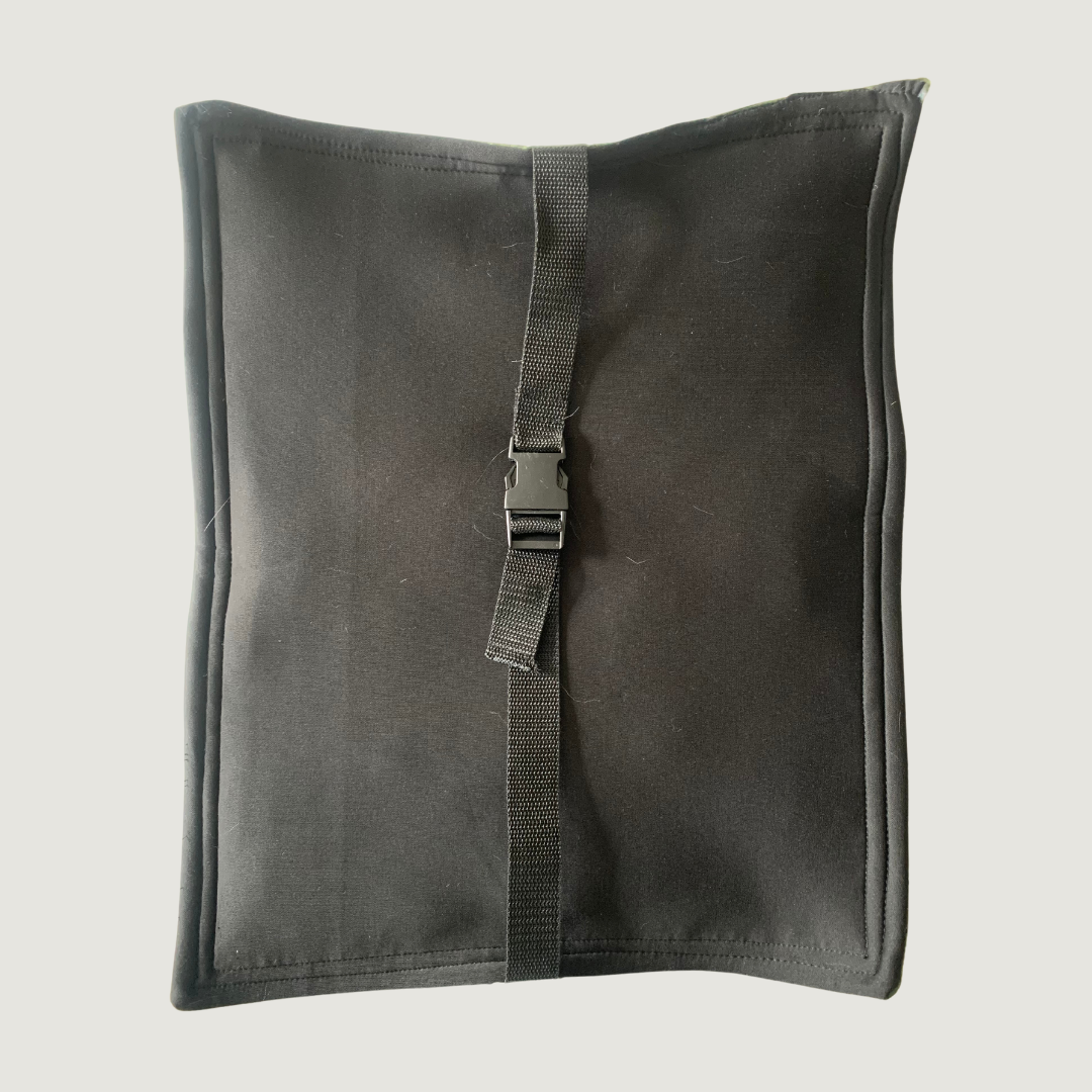 🖤 Black Caah <3 Quilted Booster Seat Cover